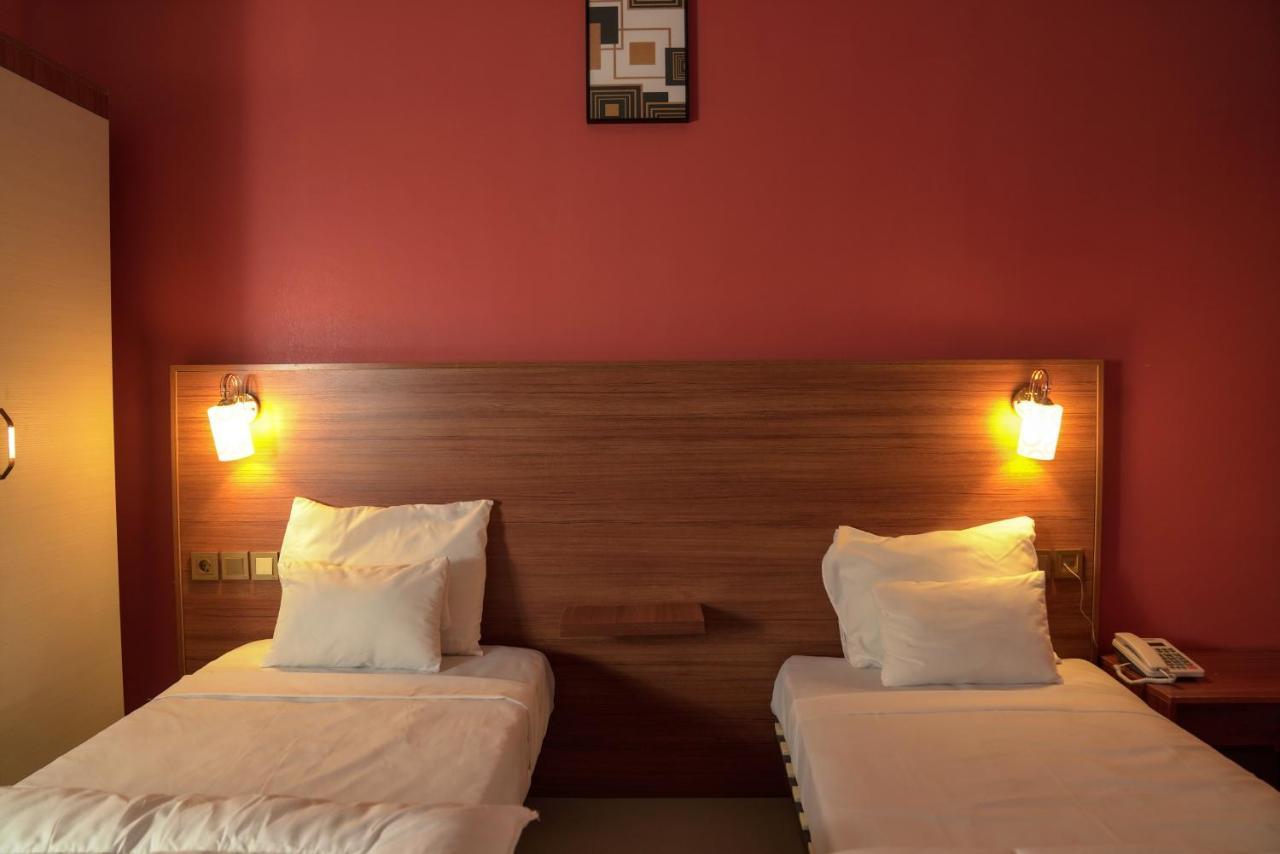 Dialali Hotel Nouakchott Exteriör bild