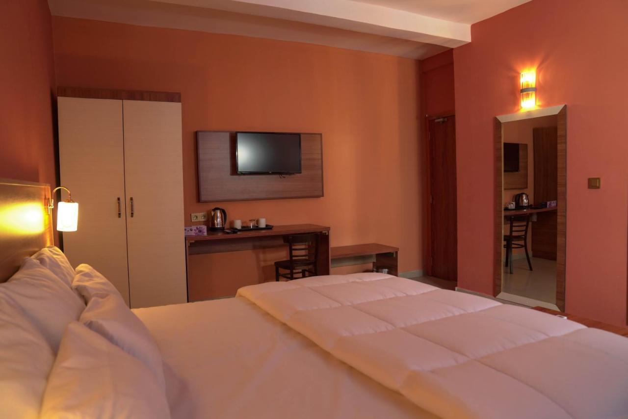 Dialali Hotel Nouakchott Exteriör bild