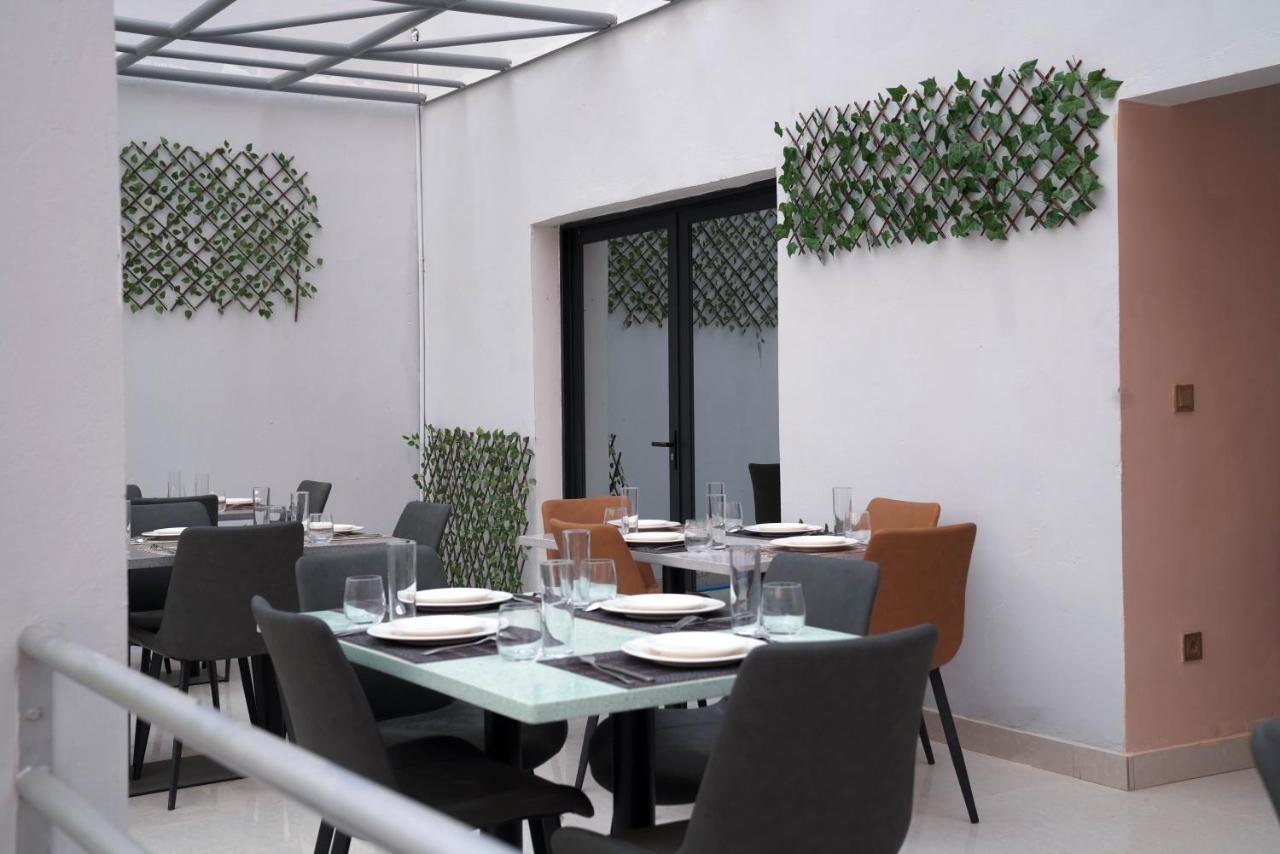 Dialali Hotel Nouakchott Exteriör bild
